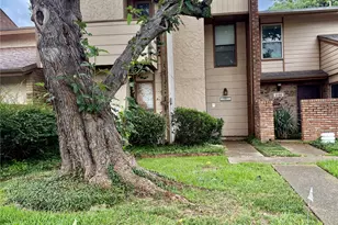 2010 Westkendal Ln, Arlington, TX 76015 - Photo 1