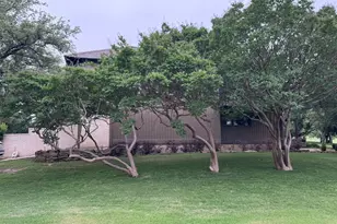 200 Balboa Ct, Irving, TX 75062 - Photo 17