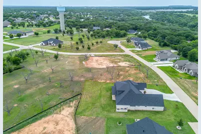 2413 Candlestick Drive, Granbury, TX 76049 - Photo 7