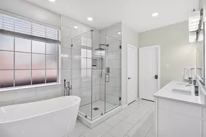 9827 Cliffside Drive, Irving, TX 75063 - Photo 13