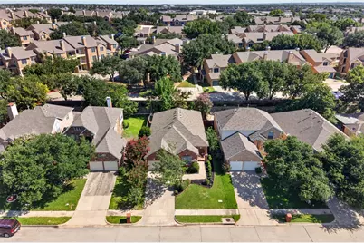 9827 Cliffside Drive, Irving, TX 75063 - Photo 29