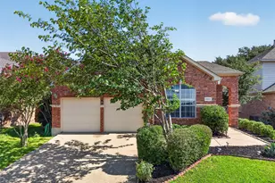 9827 Cliffside Dr, Irving, TX 75063 - Photo 3