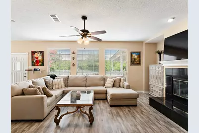 615 E Lynn Creek Drive, Arlington, TX 76002 - Photo 9