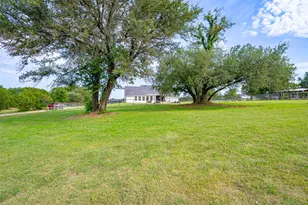 1920 Meander Rd, Granbury, TX 76049 - Photo 35