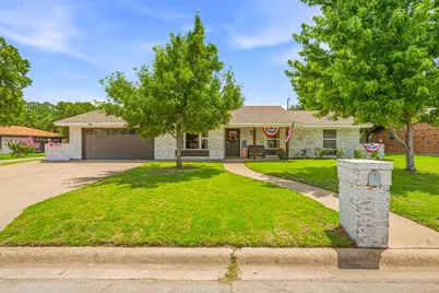 977 Mockingbird Street, Stephenville, TX 76401 - Photo 1