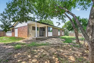501 Kent Dr, Lewisville, TX 75067 - Photo 33