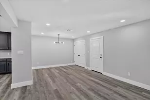 501 Kent Dr, Lewisville, TX 75067 - Photo 7