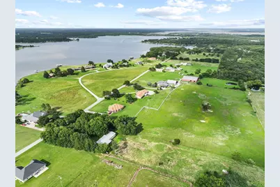 1900 S Shore Drive, Bonham, TX 75418 - Photo 37