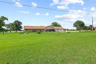 1900 S Shore Dr, Bonham, TX 75418 - Photo 29
