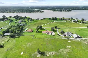 1900 S Shore Dr, Bonham, TX 75418 - Photo 35