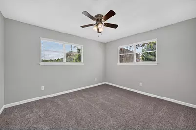 154 Hallmark Drive W, Fort Worth, TX 76134 - Photo 15