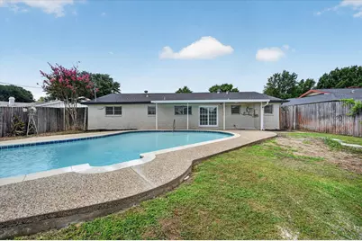 154 Hallmark Drive W, Fort Worth, TX 76134 - Photo 21