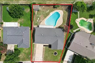 154 Hallmark Dr W, Fort Worth, TX 76134 - Photo 29