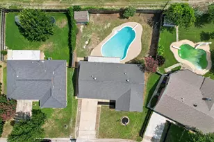 154 Hallmark Dr W, Fort Worth, TX 76134 - Photo 27