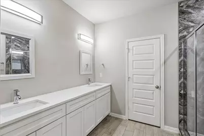 344 N Taylor Street, Gainesville, TX 76240 - Photo 17