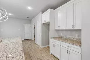 344 N Taylor St, Gainesville, TX 76240 - Photo 11