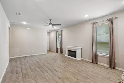 344 N Taylor Street, Gainesville, TX 76240 - Photo 5