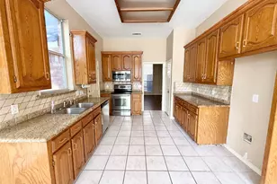 8902 Bayshore Ln, Rowlett, TX 75088 - Photo 3