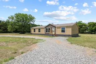 225 Hemby Wy, Bonham, TX 75418 - Photo 1