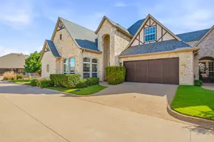 2414 Vineyard Dr, Granbury, TX 76048 - Photo 3