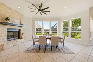 2414 Vineyard Dr, Granbury, TX 76048 - Photo 7