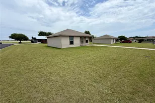 1708 Overland Dr, Cleburne, TX 76033 - Photo 15