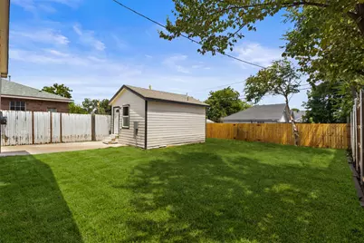 106 Mount Shasta Street, Dallas, TX 75211 - Photo 27