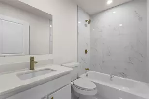 106 Mt Shasta St, Dallas, TX 75211 - Photo 15