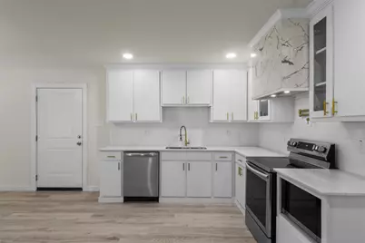 106 Mount Shasta Street, Dallas, TX 75211 - Photo 11