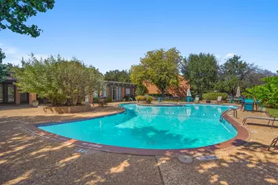536 E Avenue J #A, Grand Prairie, TX 75050 - Photo 13