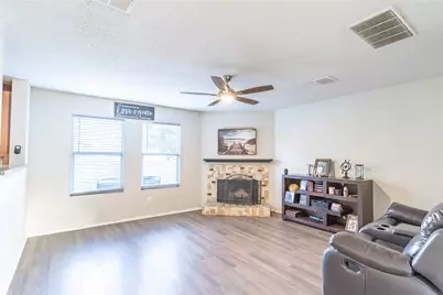 4617 Waterford Drive, Fort Worth, TX 76179 - Photo 5