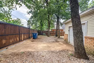 10323 Budtime Ln, Dallas, TX 75217 - Photo 27
