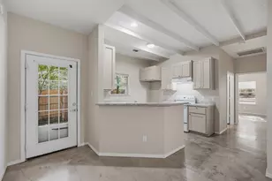 103 Del Rio Ave, Benbrook, TX 76126 - Photo 9
