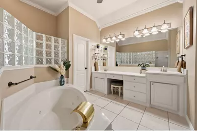 7805 Vineyard Court, North Richland Hills, TX 76182 - Photo 21