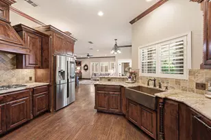 7805 Vineyard Ct, North Richland Hills, TX 76182 - Photo 13