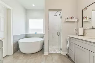 424 N McGraw St, Forney, TX 75126 - Photo 9