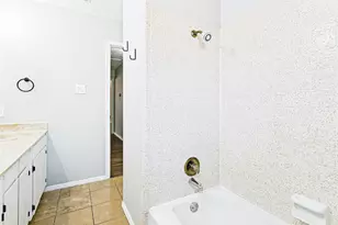 333 W Louella Dr, Hurst, TX 76054 - Photo 23