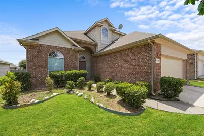 7420 Alverstone Drive, Fort Worth, TX 76120 - Photo 3