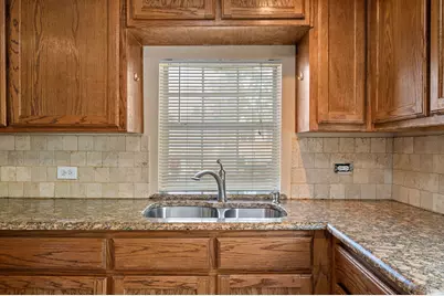 422 N Wood Street, Denton, TX 76209 - Photo 11