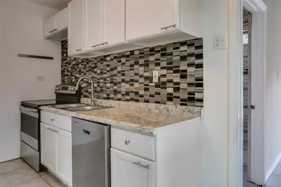 818 E Woodin Boulevard, Dallas, TX 75216 - Photo 19