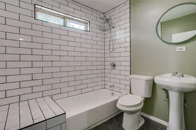 818 E Woodin Boulevard, Dallas, TX 75216 - Photo 23