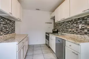 818 E Woodin Blvd, Dallas, TX 75216 - Photo 17