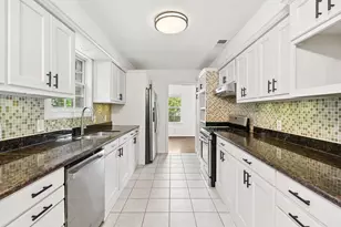 9028 Fringewood Dr, Dallas, TX 75228 - Photo 13