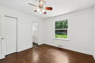 9028 Fringewood Dr, Dallas, TX 75228 - Photo 17