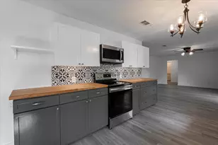 131 S Crescent St, Gorman, TX 76454 - Photo 5