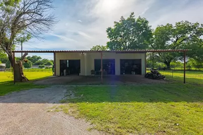 131 S Crescent Street, Gorman, TX 76454 - Photo 29
