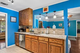 6404 Suncrest Ct, North Richland Hills, TX 76180 - Photo 15