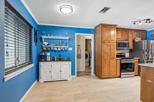 6404 Suncrest Ct, North Richland Hills, TX 76180 - Photo 11