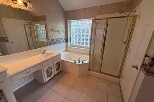 3607 Heatherbrook Dr, Arlington, TX 76001 - Photo 15