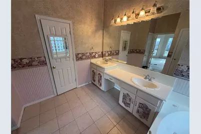 3607 Heatherbrook Drive, Arlington, TX 76001 - Photo 17